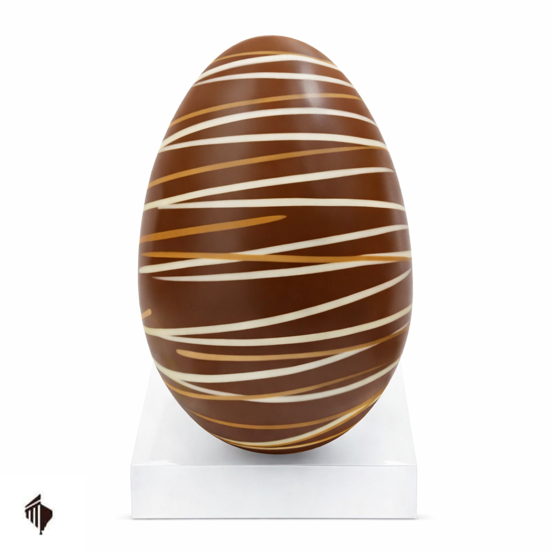 Gourmet Easter Egg Milk Linear – Σοκολάτα Γάλακτος με Γραμμική Διακόσμηση Λευκής Σοκολάτας Σοκολατένιο πασχαλινό αυγό γάλακτος με γραμμική διακόσμηση λευκής σοκολάτας από τη σειρά Gourmet Line